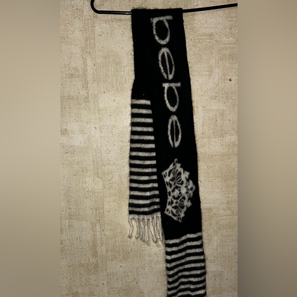 Y2K Vintage BEBE Angora Scarf